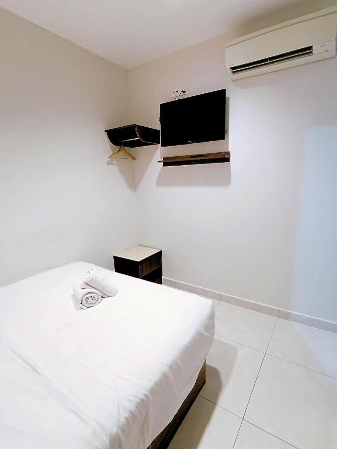 קאג'אנג Hkf Hotel מראה חיצוני תמונה