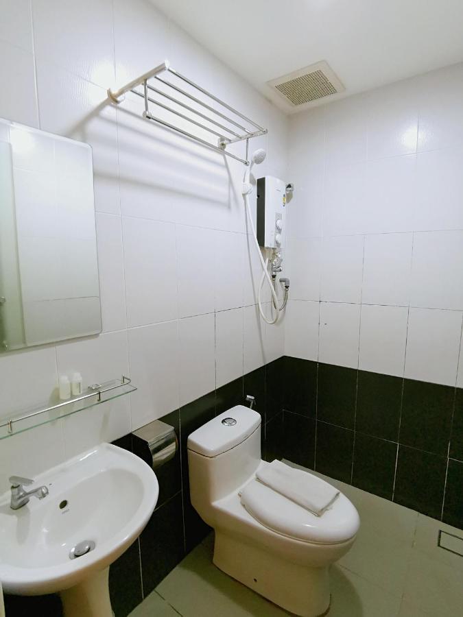 קאג'אנג Hkf Hotel מראה חיצוני תמונה